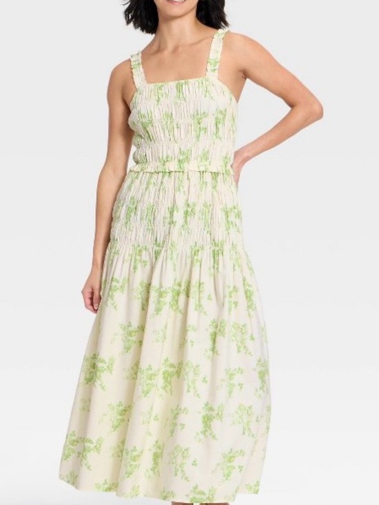 Universal Thread Dresses & Skirts - Universal Thread Light Green Floral Smocked Maxi Dress